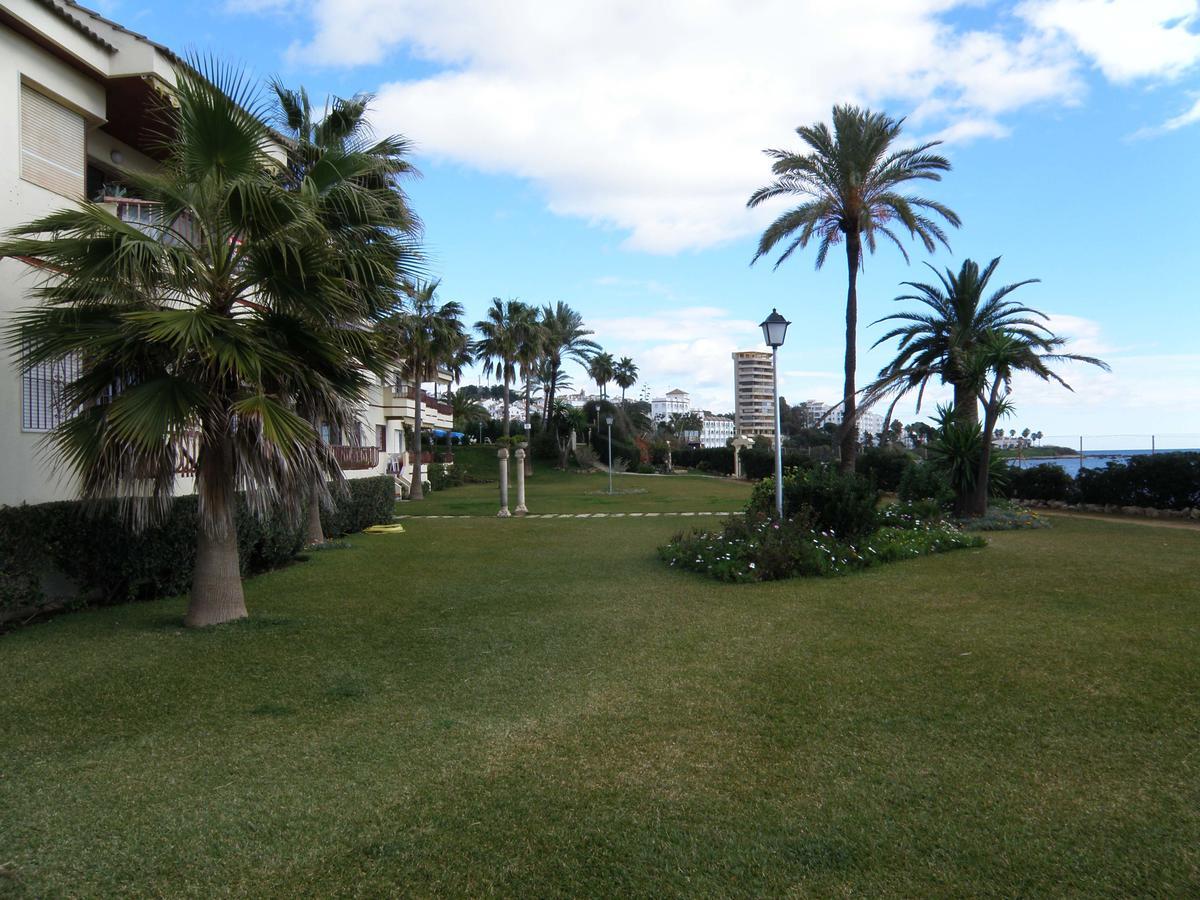 Apartamento En La Playa Daire Mijas Costa Dış mekan fotoğraf